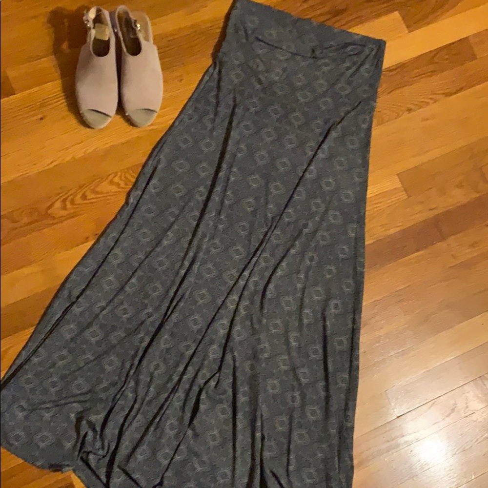 LuLaRoe maxi skirt size small. Fits like medium